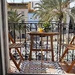 Апартаменты Edificio Amarillo En El Barrio