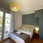Апартаменты Edificio Amarillo En El Barrio