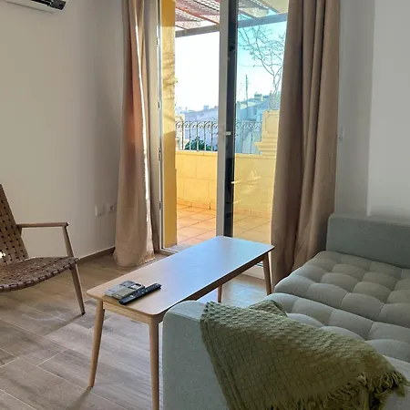 Апартаменты Edificio Amarillo En El Barrio *