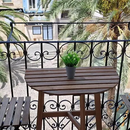 아파트 Edificio Amarillo En El Barrio *