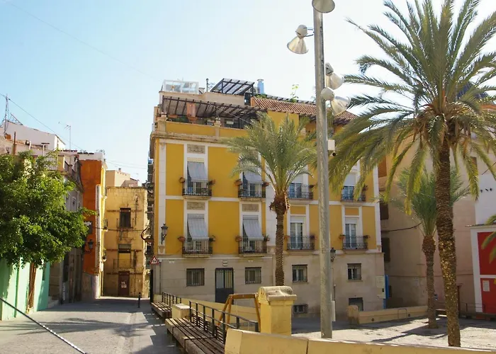 Apartment Edificio Amarillo En El Barrio *